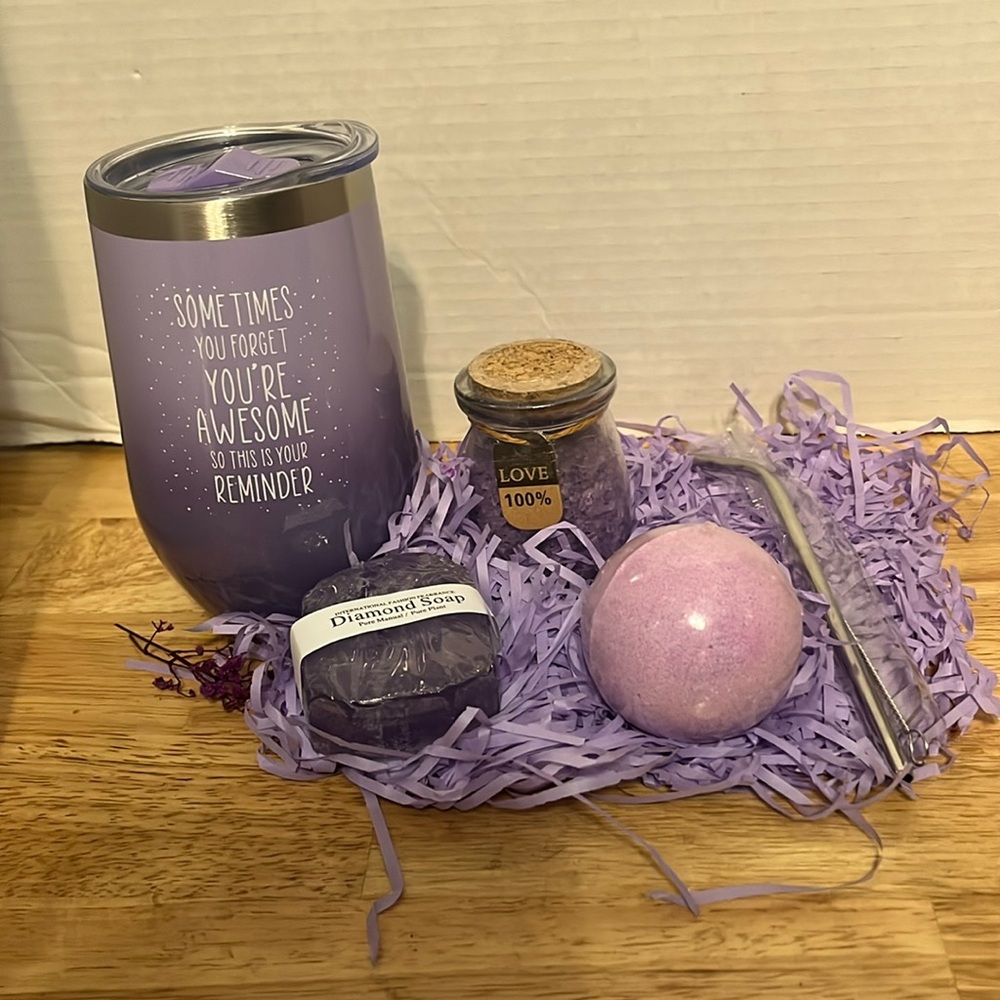 Gifts for a Woman purple 5 piece set. NWOT